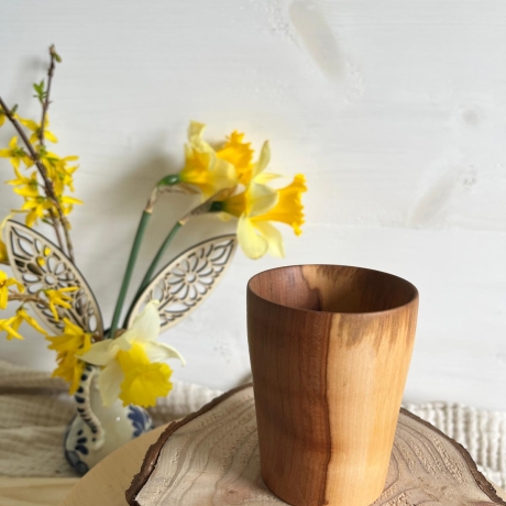 Holzbecher aus Apfel Massivholz | Natürliche Deko | zeitlos