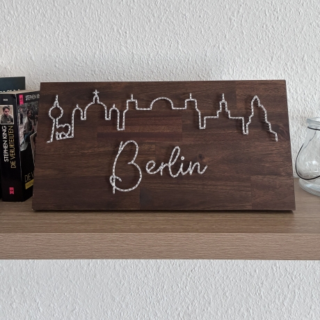 Berlin Skyline Fadenbild, 40 x 20 cm
