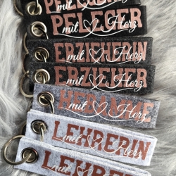 ✨ Filz Schlüsselanhänger „Beruf mit Herz“ personalisiert