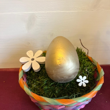 Osterei aus Vollholz – golden lackiert, Frühling, Osterdekoration