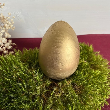 Osterei aus Vollholz – golden lackiert, Frühling, Osterdekoration