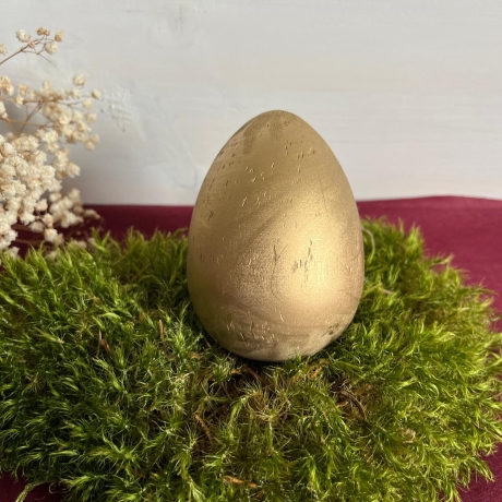 Osterei aus Vollholz – golden lackiert, Frühling, Osterdekoration