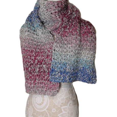 Langer Schal, gehäkelt, Unisex