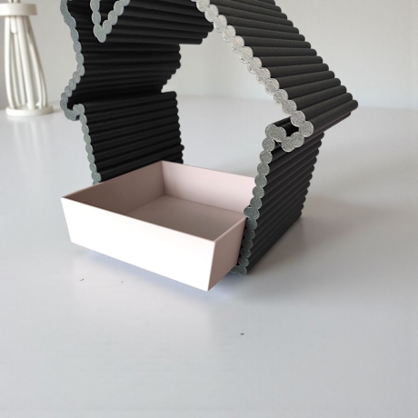 Vogelhaus / Vogelfutter