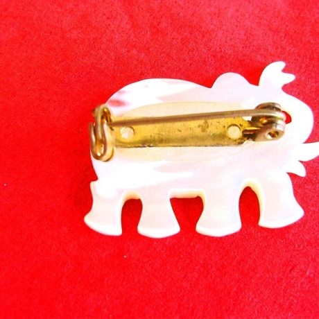 Vintage♥Brosche♥Elefant aus Perlmutt♥aus den 70er Jahren♥