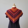 Fröhlich buntes kuscheliges Dreieckstuch, Handgestrickt