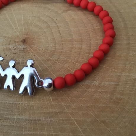 „Familienliebe“ Perlenarmband mit versilberten Verbinder