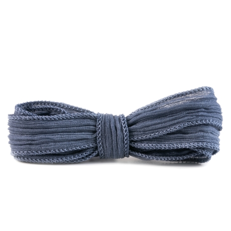 Seidenband Crinkle Crêpe Jeansblau Seide handgenäht/-gefärbt