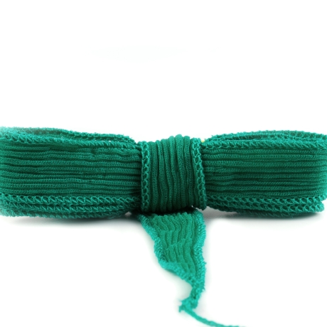 Seidenband Crinkle Crêpe Grün Seide handgenäht/-gefärbt