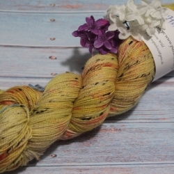 Handgefärbte 2-fädige Sockenwolle BFL Donegal HighTwist 22/10 Handgefärbte 2-fädige Sockenwolle BFL Donegal HighTwist 22/10