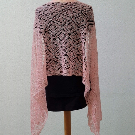 Lace-Stola Cherry Blossom, Handgestrickt