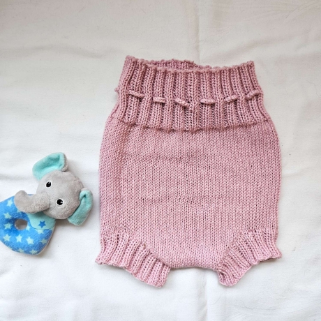 Windelhose Baby in Rosa und der Größe 74/80