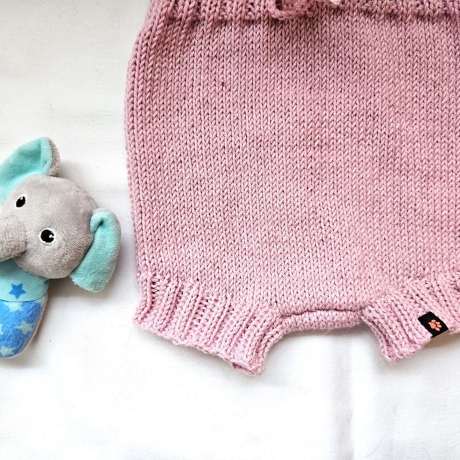 Windelhose Baby in Rosa und der Größe 74/80