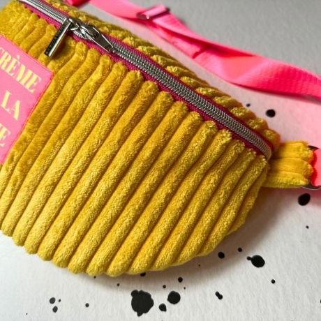 UNIKAT / Crossbag/ HipBag /Crossbody /Bauchtasche /Feiertasche