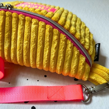 UNIKAT / Crossbag/ HipBag /Crossbody /Bauchtasche /Feiertasche