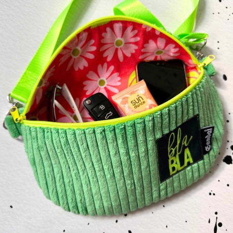 UNIKAT / Crossbag/ HipBag /Crossbody /Bauchtasche /Feiertasche