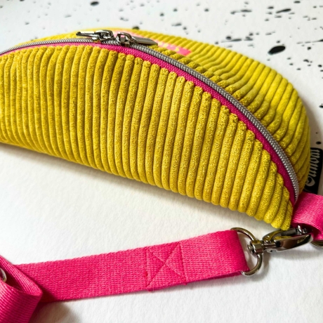 UNIKAT / Crossbag/ HipBag /Crossbody /Bauchtasche /Feiertasche