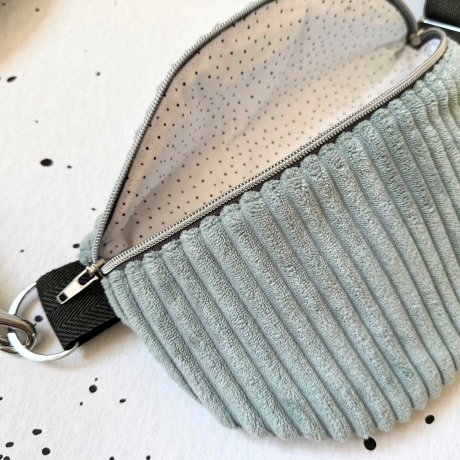 UNIKAT / Crossbag/ HipBag /Crossbody /Bauchtasche /Feiertasche