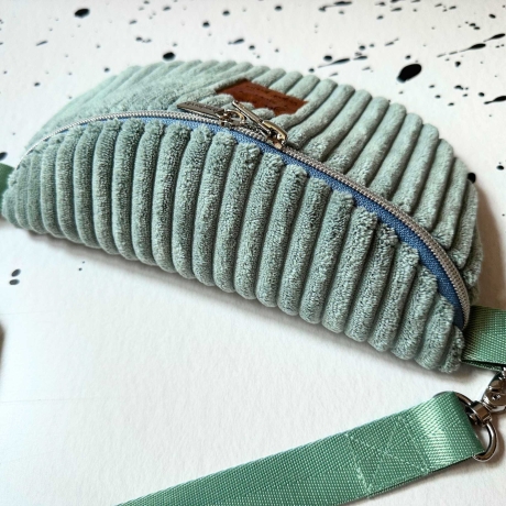 UNIKAT / Crossbag/ HipBag /Crossbody /Bauchtasche /Feiertasche