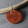 DOG TAGS / HUNDEMARKEN - Leder - v2 ( HUND ) - rund - Ø 3,4 cm