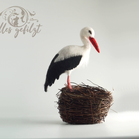 Storch am Nest, gefilzt