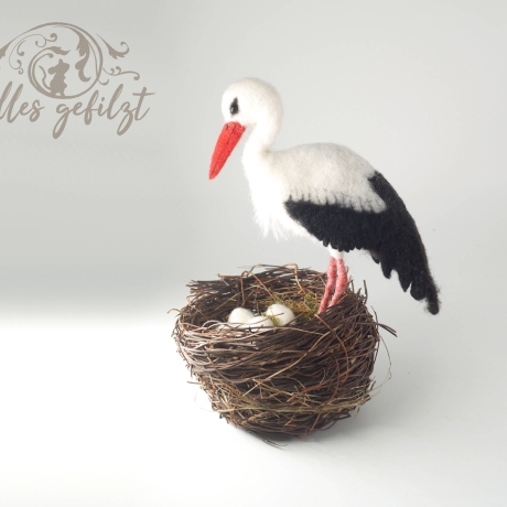 Storch am Nest, gefilzt