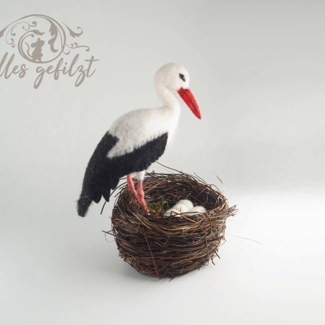 Storch am Nest, gefilzt