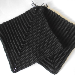 Große Topflappen im 2er Set aus schwarzem Baumwollbändchengarn