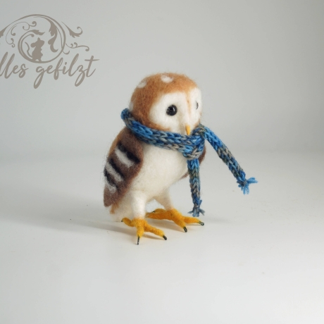 Schleiereule mit Schal, gefilzt