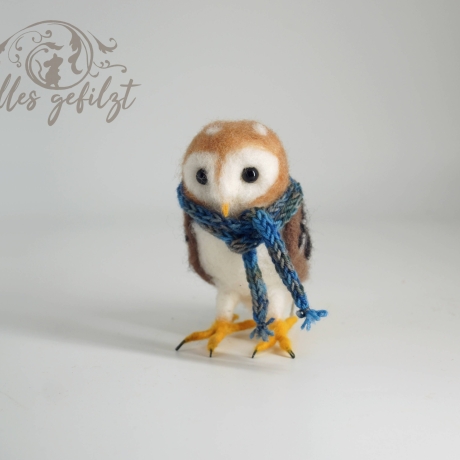 Schleiereule mit Schal, gefilzt