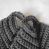 Gehäkelte Topflappen im 2er Set aus brauner BW, ä. Schulgarn
