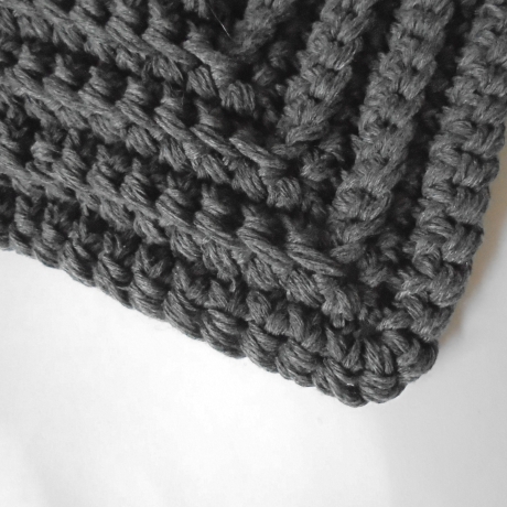 Gehäkelte Topflappen im 2er Set aus brauner BW, ä. Schulgarn