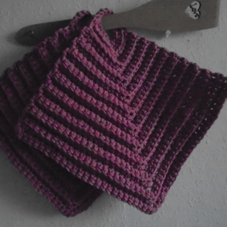 Gehäkelte Topflappen 2er Set aus rosa/altrosa BW, ä. Makramee
