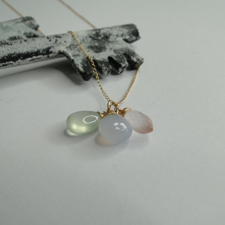 Kette Edelsteintrio PASTELL Briolettes