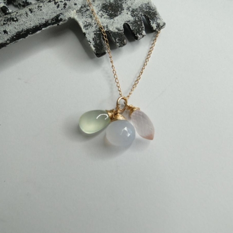 Kette Edelsteintrio PASTELL Briolettes