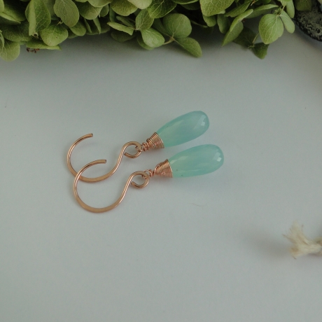 Ohrringe Aqua Chalcedon Briolette rosévergoldet Wire wrapped