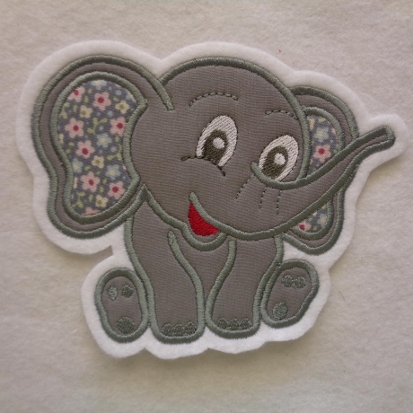 Applikation/Aufnäher süsser kleiner Elefant sitzend