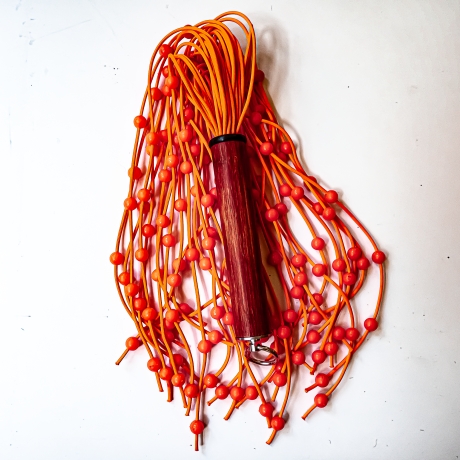 Gin&Tonic/Neon Orange. 53cm/21 Perlen-Flogger