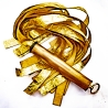 Medea. 61cm/24 Flogger aus goldenem Ziegenleder
