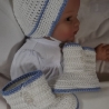 Baby-Boot's, 9,5 cm & Mütze, umfang: 37-40cm. weiß/blau