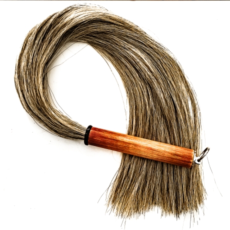 Pretty Little Horses/Silver. 81cm/32 Rosshaar-Flogger