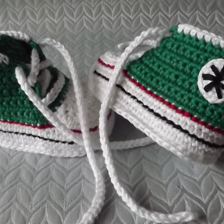 Baby-Schuhe, 0-3 Monate, Fußlänge EU 15 bis 8.5 cm grün/weiß