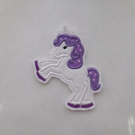 Aufnäher/Applikation - kleines Einhorn - weiss-lila