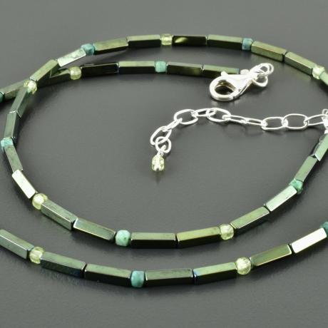 Zarte grüne Halskette Hämatit Peridot Chrysokoll Geschenk Braut