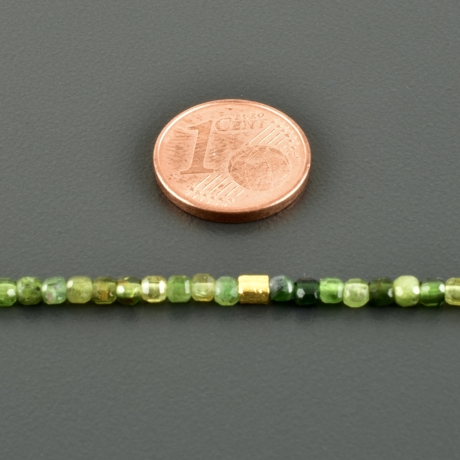 Turmalin Kette zart grün vergoldetes Silber Würfel Brautschmuck