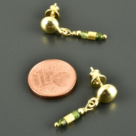 Ohrstecker vergoldetes 925er Silber grüner Turmalin Würfel zart