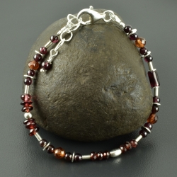 Granatarmband 925er Silber zart Unikatschmuck Geschenk Hochzeit