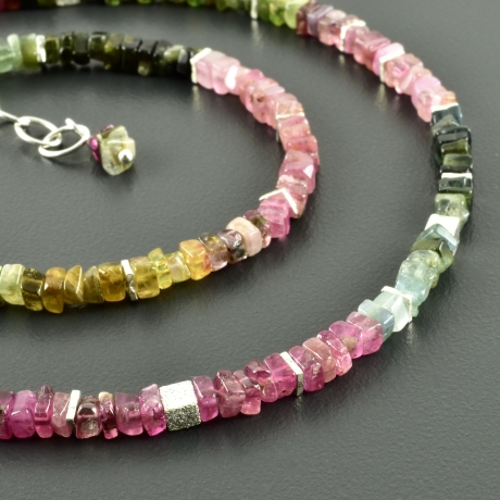 Feine Turmalinkette bunt 925er Silber quadratisch edel Geschenk