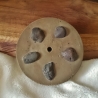 % SALE | runde Seifenablage aus Beton und Steinen | oliv