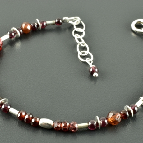 Granatarmband 925er Silber zart Unikatschmuck Geschenk Hochzeit